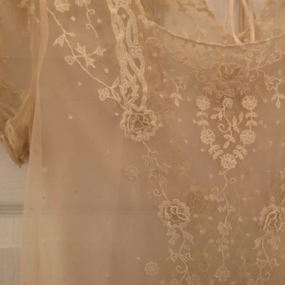 Anthropologie Lace Embroidered Top in Cream - Picture 6 of 7